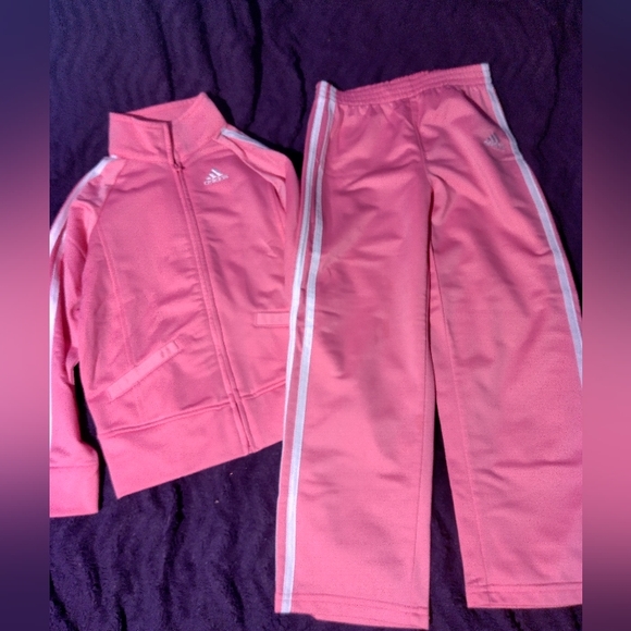 Adidas Tracksuit size 6 - Picture 1 of 4